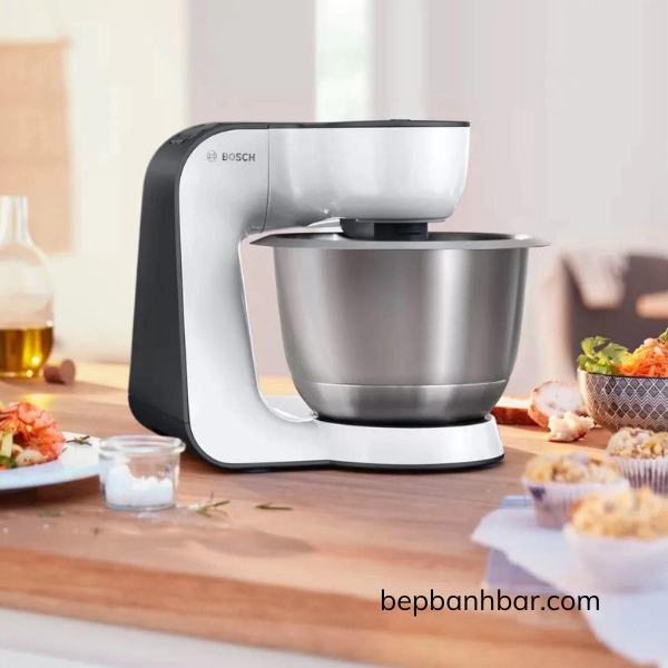May tron bot da nang Bosch MUM5 900W 3.9L